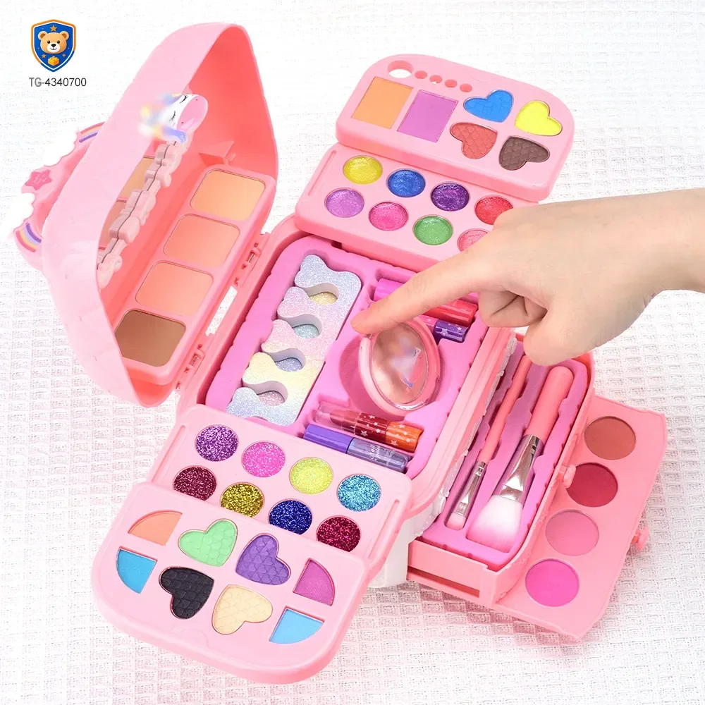 Kids Dream Makeup Kit Toy — product view 12