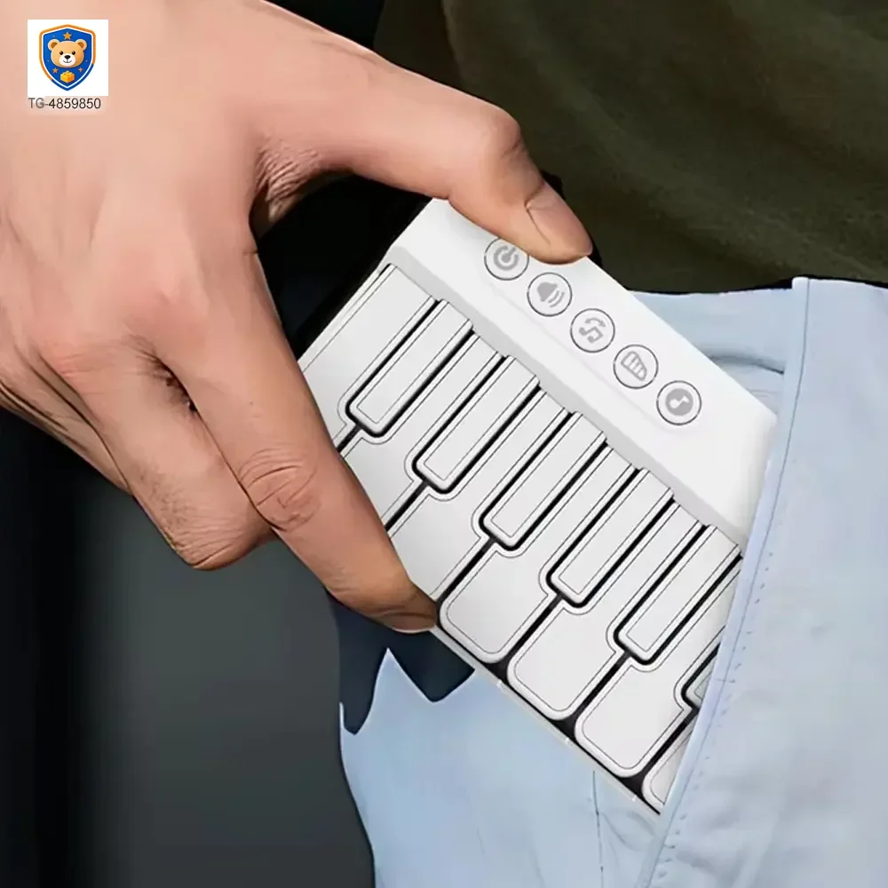 15 Key Kids Pocket Piano Toy LED Light Musical Instrument — product view 2